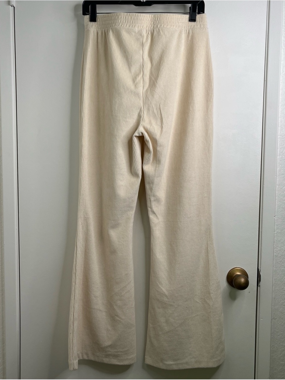 NWT Aerie Corduroy Ribbed Flare Pants Size Medium High Rise Cream Elastic Waist - Picture 4 of 14